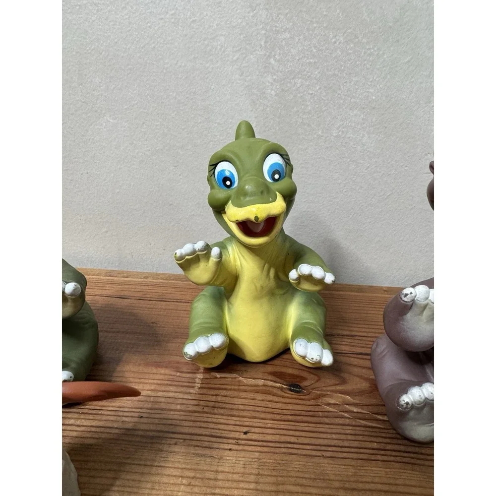 Vintage 1988 Land Before Time Pizza Hut Rubber Hand Puppets Lot Of 4